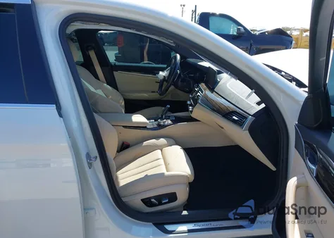 2019 BMW 530I z USA, uszkodzony, nr VIN WBAJA5C57KWW30617